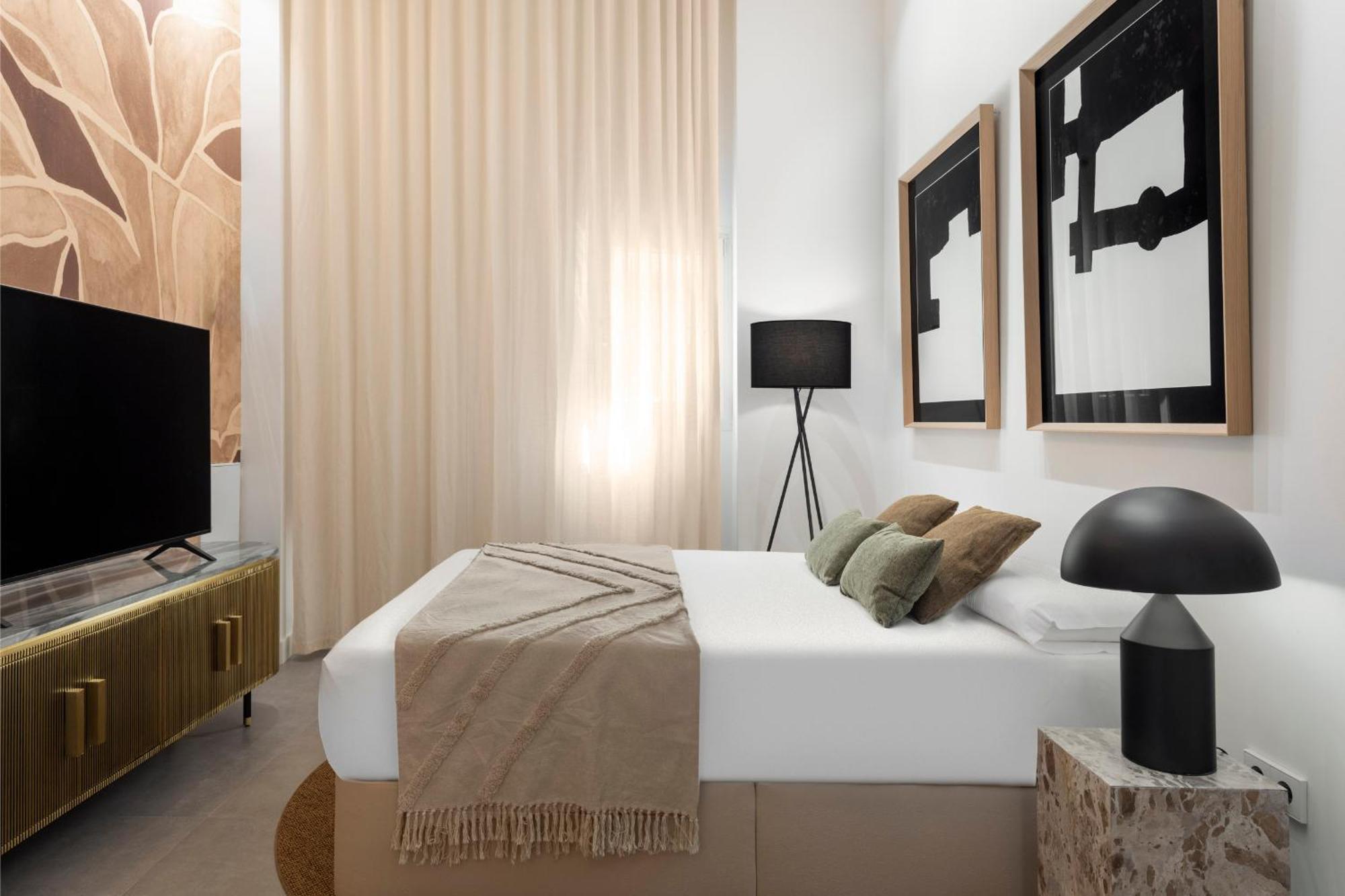 Monkeys Apartments Trastamara Billiard Room Севиля Екстериор снимка