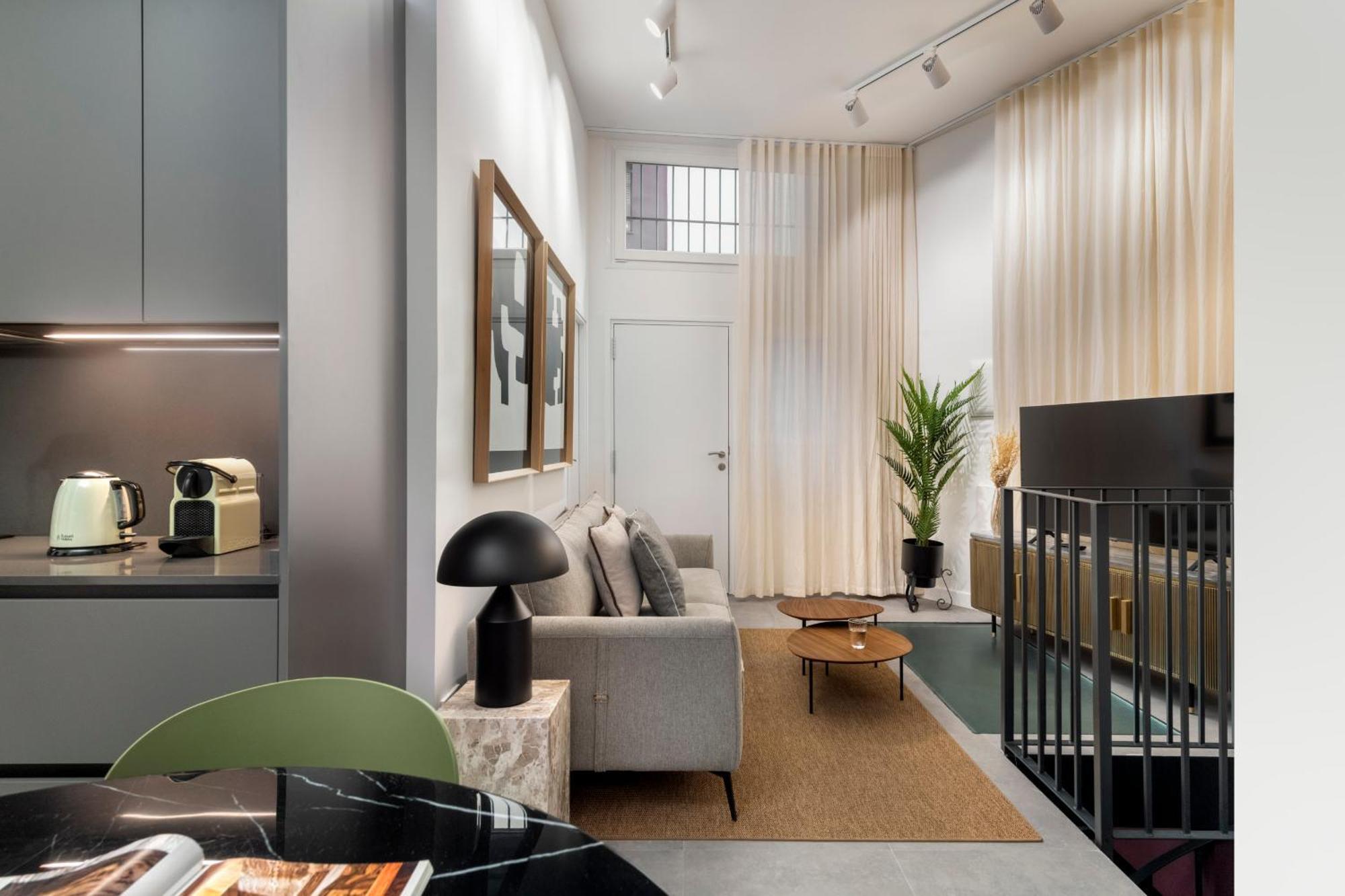 Monkeys Apartments Trastamara Billiard Room Севиля Екстериор снимка