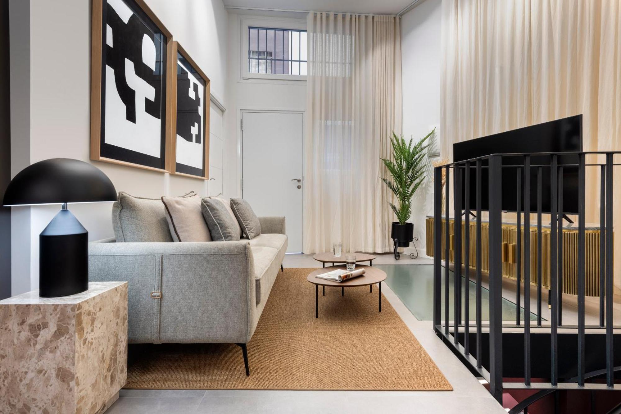 Monkeys Apartments Trastamara Billiard Room Севиля Екстериор снимка