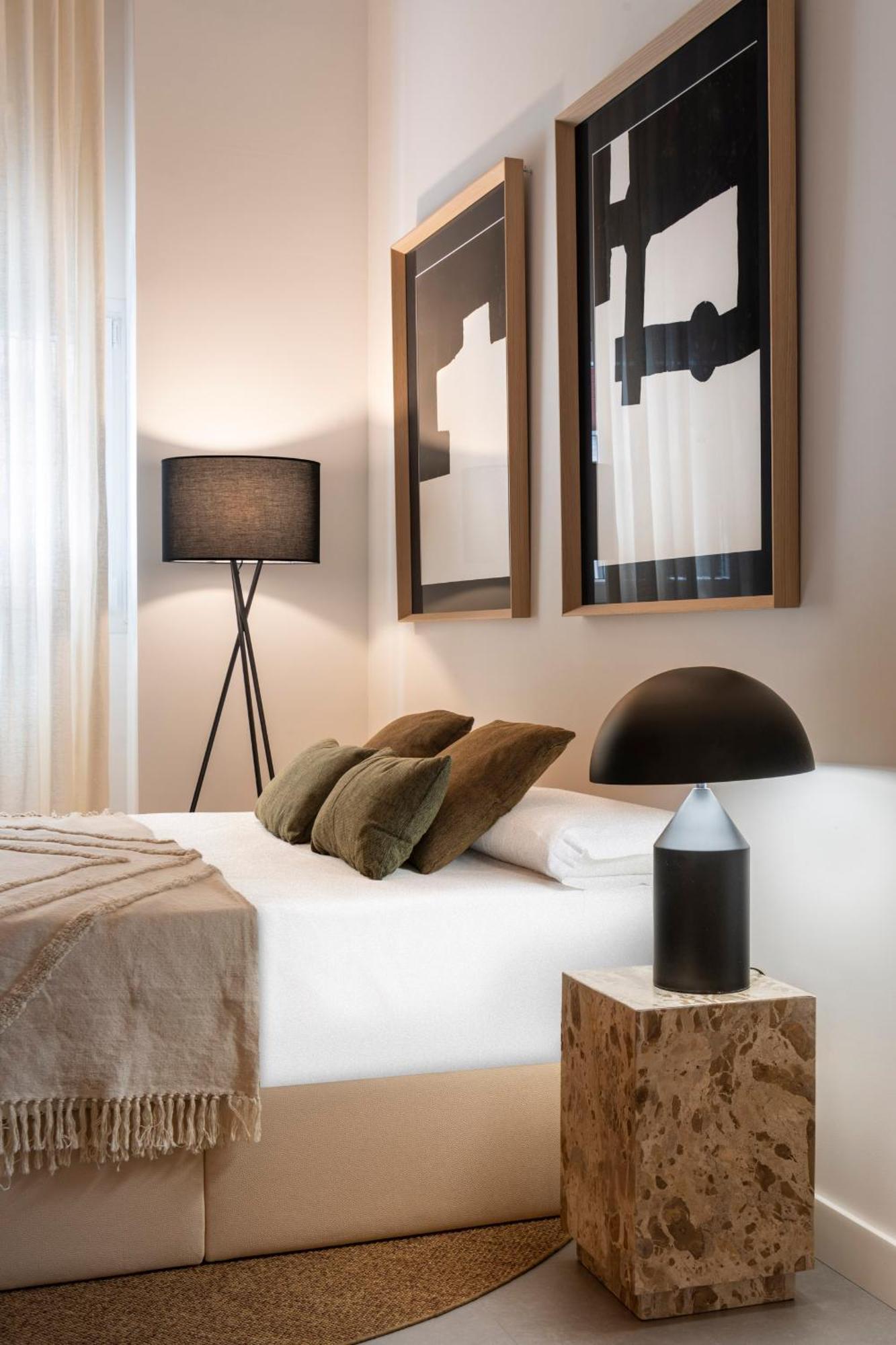 Monkeys Apartments Trastamara Billiard Room Севиля Екстериор снимка